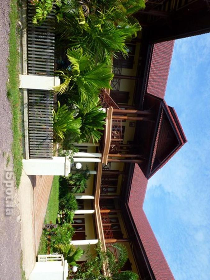Pon Arena Hotel Muang Không 외부 사진