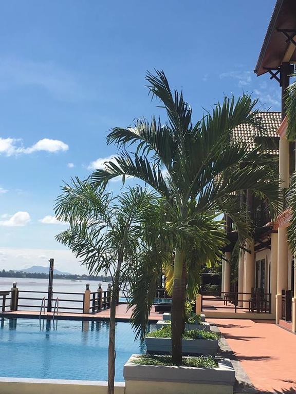 Pon Arena Hotel Muang Không 외부 사진